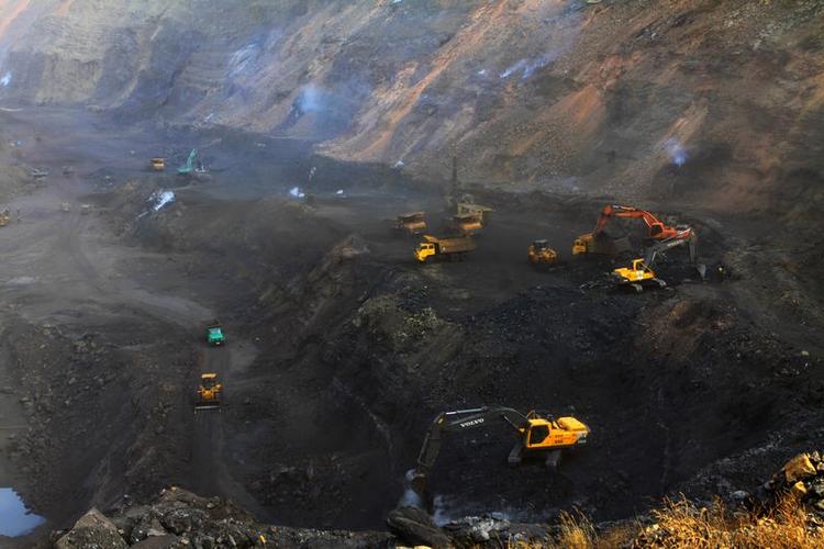  嵩阳煤机资讯 行业动态 嵩阳煤机对露天煤矿开采输送工艺的影响