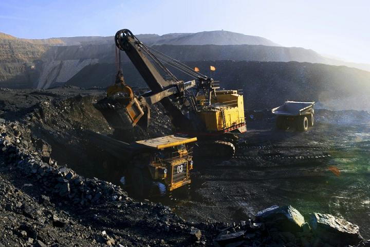 2015山西企业百强榜煤炭及相关产业占主角